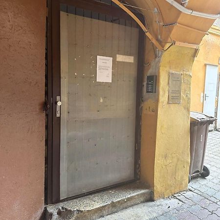 Xxx Bratislava Exterior foto
